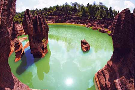 張家界、袁家界、天子山、紅石林、鳳凰古城四晚五日游